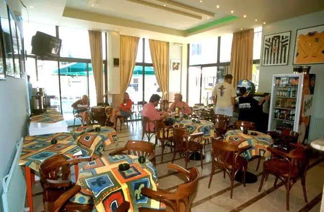 POSEIDON HOTEL AND APARTMENTS