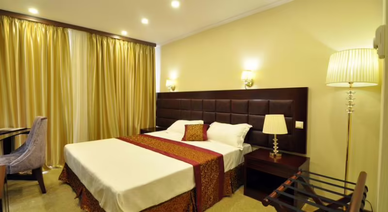GM HOTEL