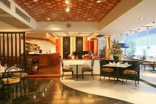 TAIPAN HOTEL