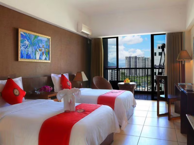 J-HOTEL SANYA (NEW CORPUS AZURE RESORT)