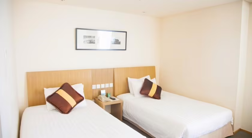 TRAVEL INN HUA QIAO