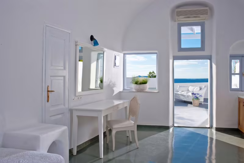 CLIFF SIDE SUITES