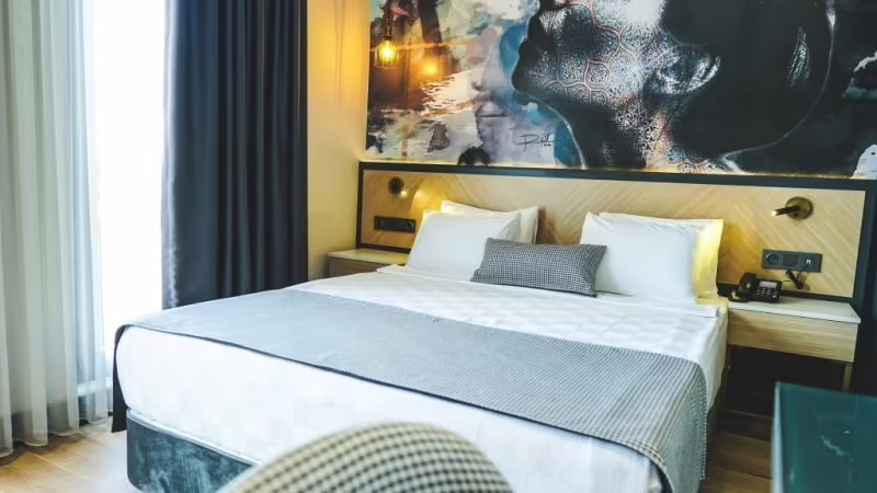 NI HOTEL LARA