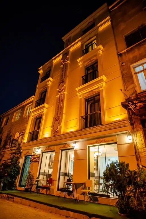 THE CAMELOT HOTEL BOUTIQUE