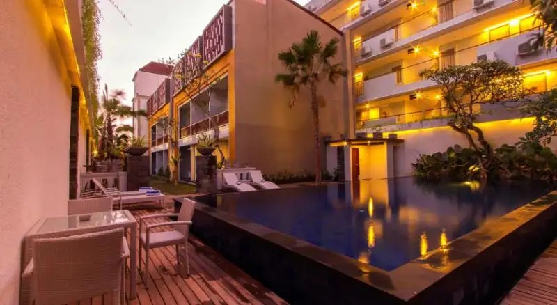 TRANSERA KAMINI LEGIAN
