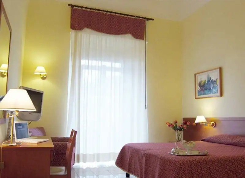 ADRIA HOTEL BARI