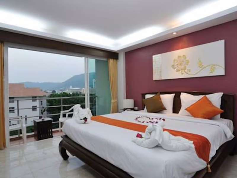 THE LUXUR BOUTIQUE HOTEL PATONG