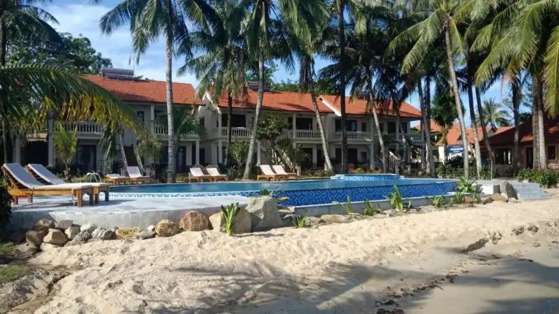 PHU QUOC KIM 2 RESORT BEACH FRONT
