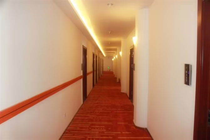 YITING 6+E HOTEL