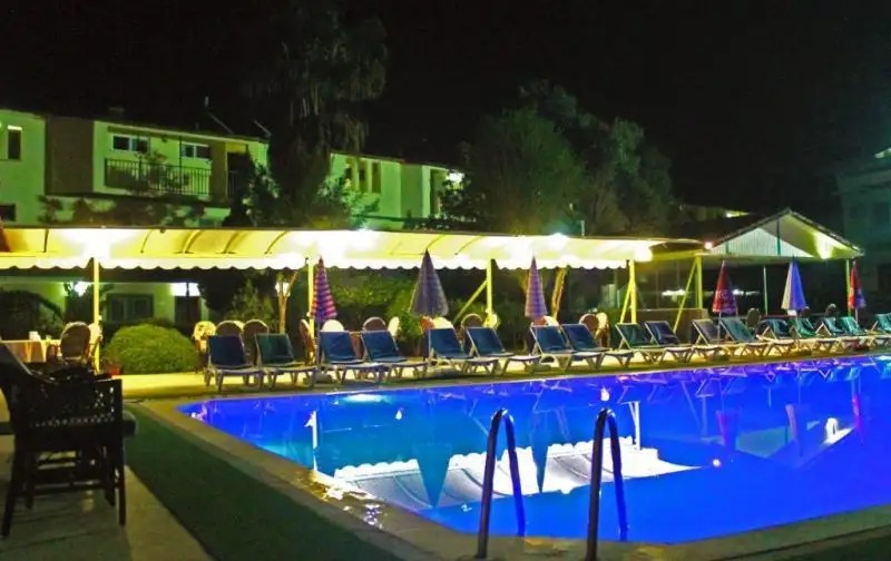 CARMINA HOTEL