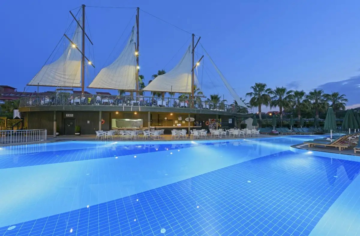 CAN GARDEN RESORT