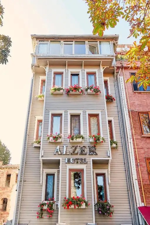 1207 HOTEL (EX. ALZER)