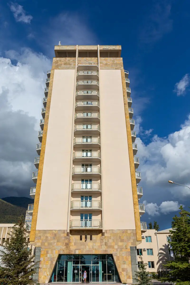 AMZA PARK HOTEL (EX. ЭНЕРГЕТИК)