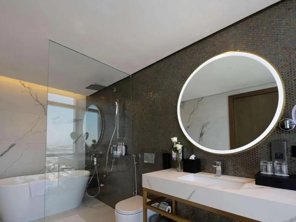 MOVENPICK JUMEIRAH VILLAGE TRIANGLE