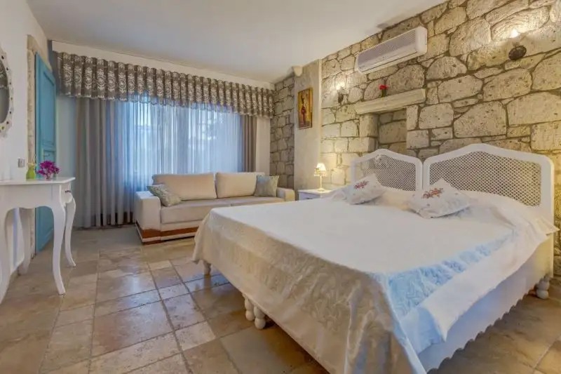 VILLA FORA HOTEL