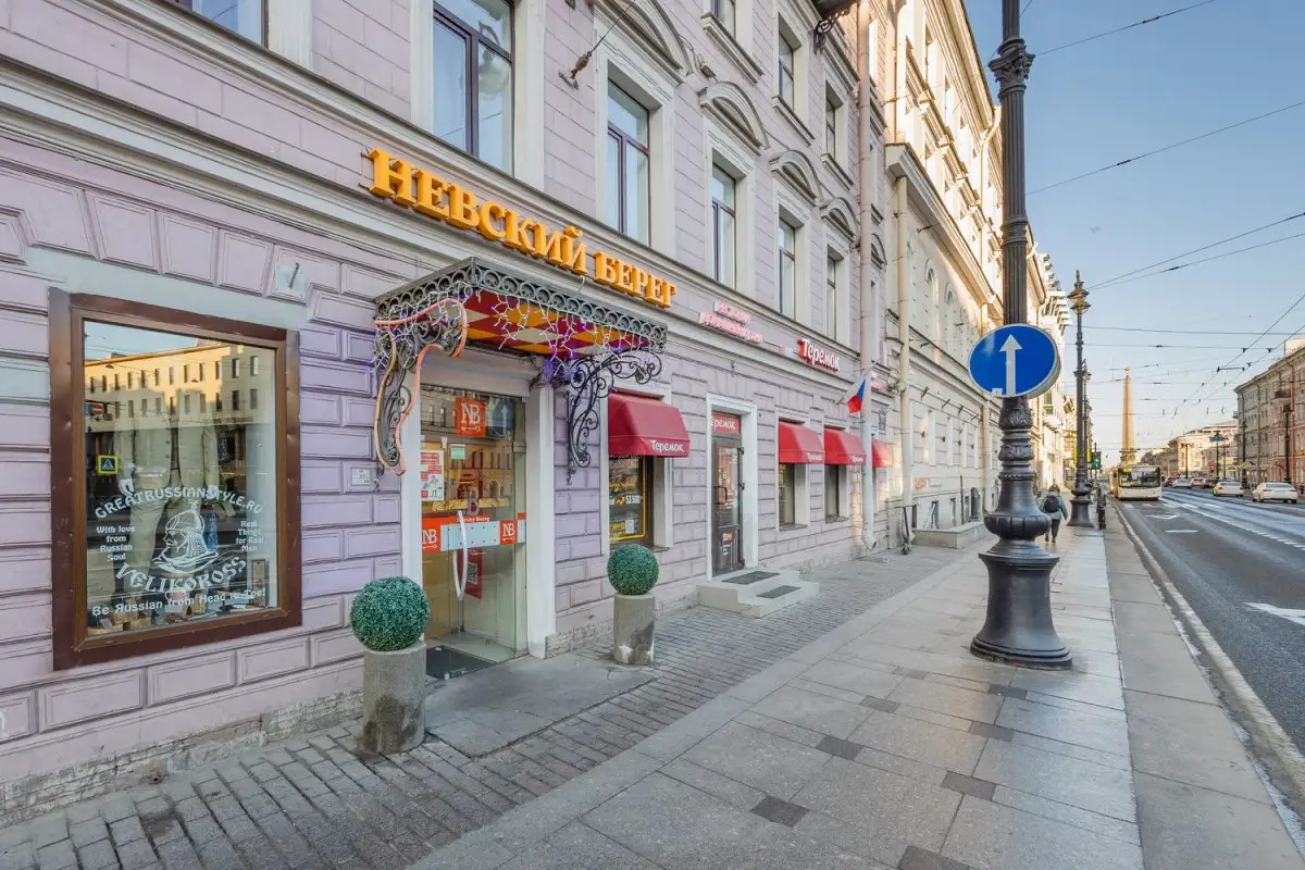 НЕВСКИЙ БЕРЕГ 93