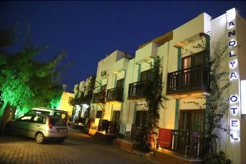 MANOLYA HOTEL
