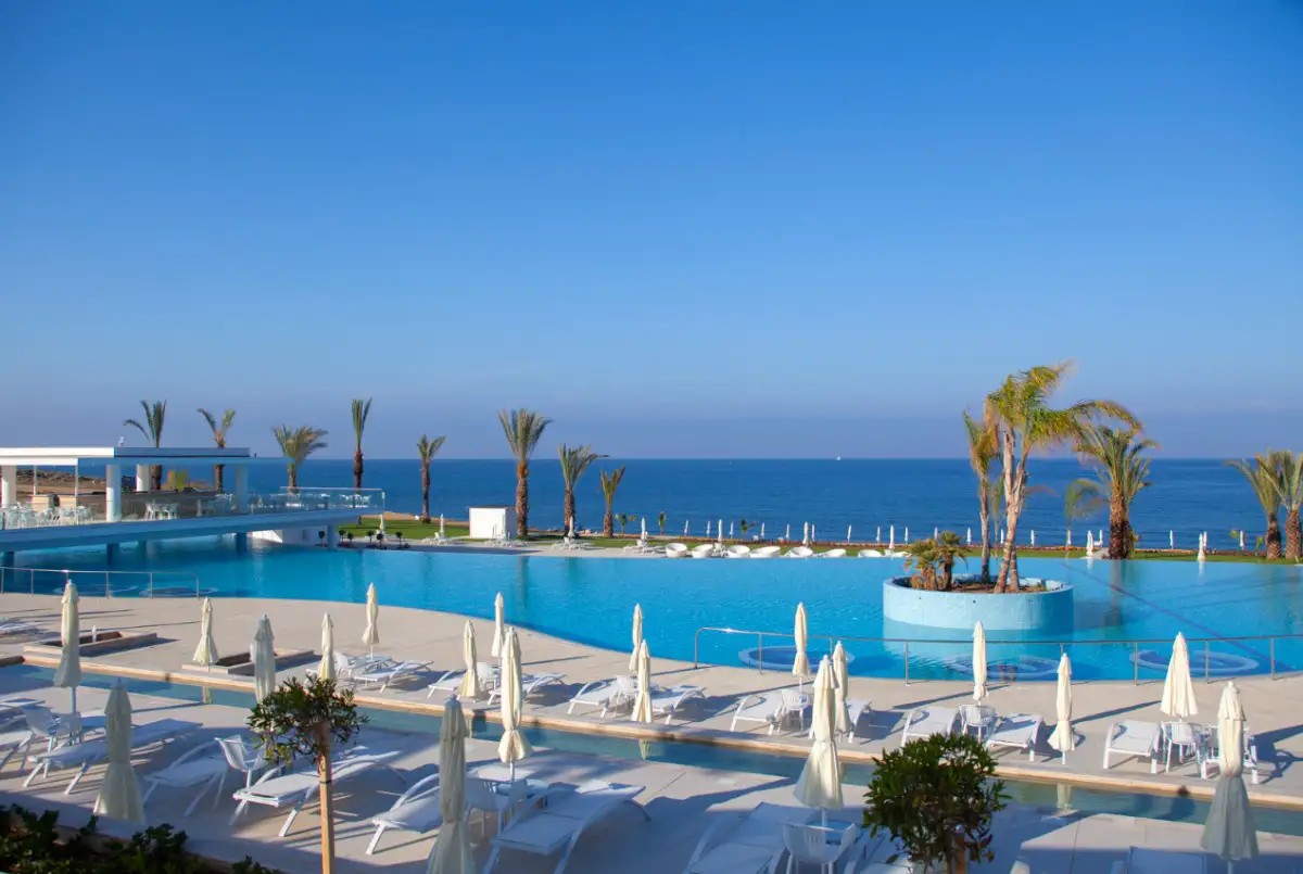 KING EVELTHON HOTEL