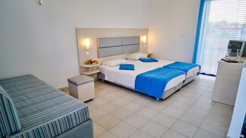 SMARAGDI HOTEL & APARTMENTS