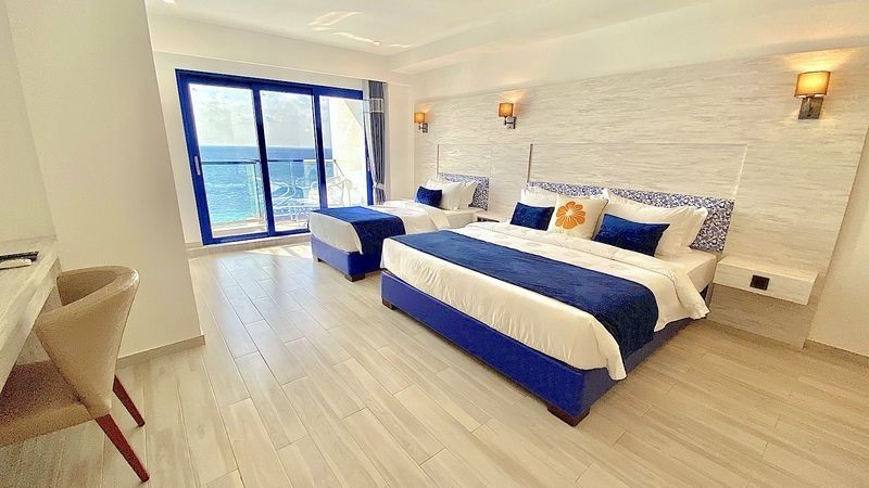 deluxe family sea view with balcony