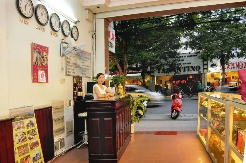 HOA LAM