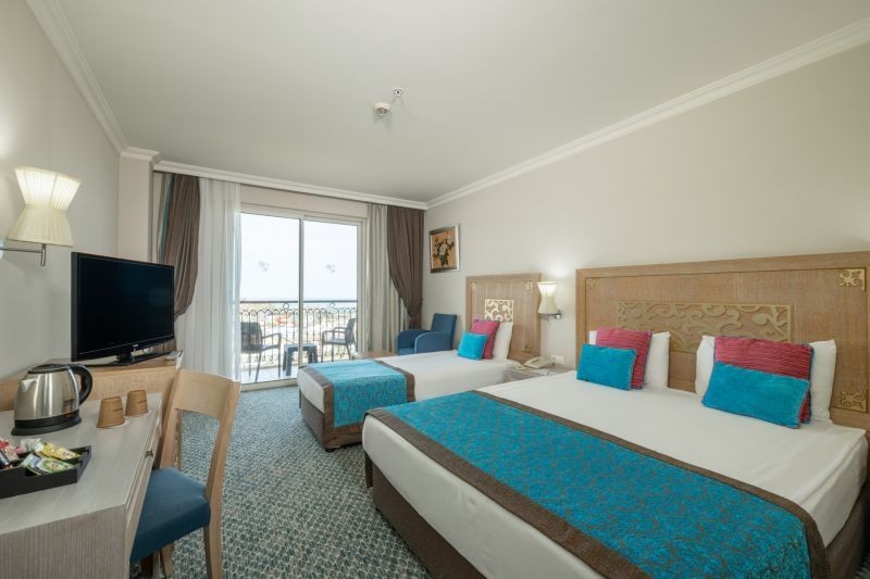 standard side sea view