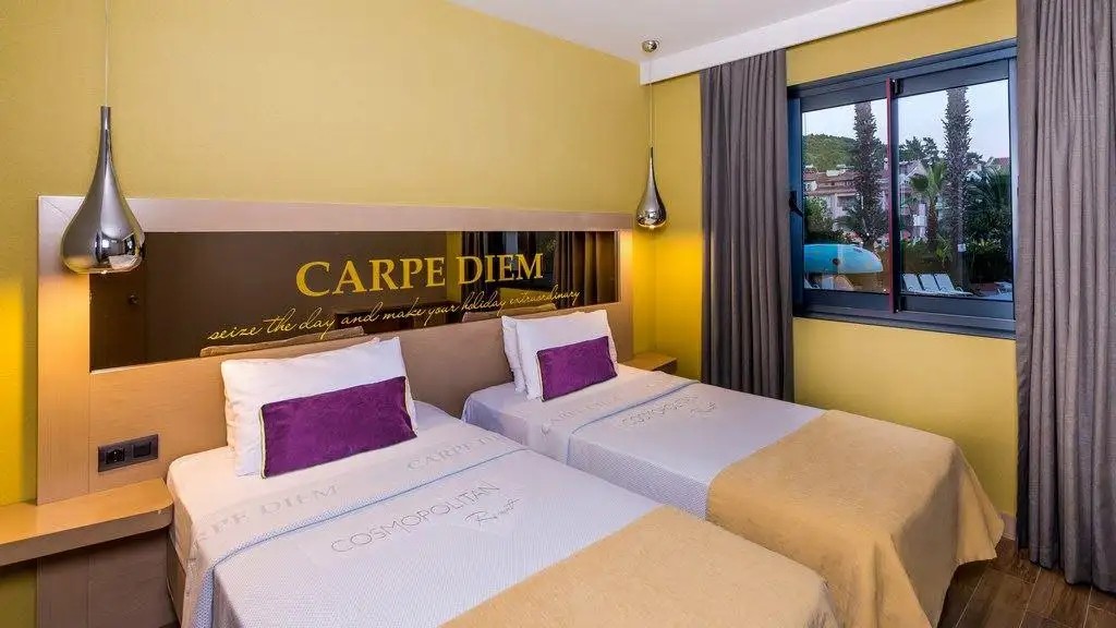 COSTA MARE SUITES (EX. COSMOPOLITAN RESORT)