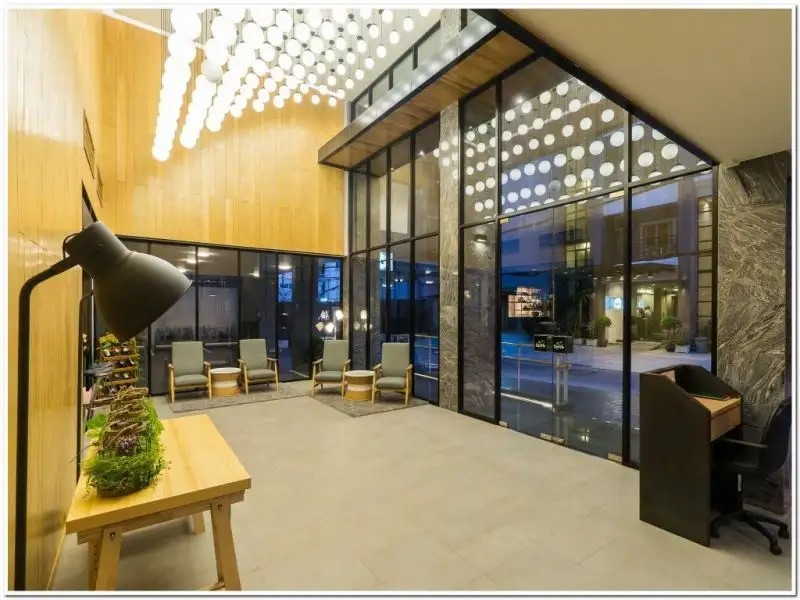 SEA ME SPRING TREE HOTEL