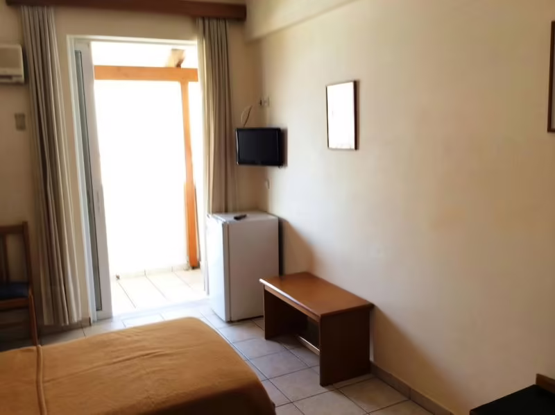 ANDREOLAS BEACH HOTEL
