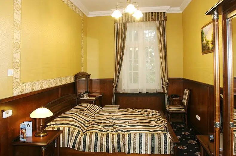 EGER & PARK HOTEL