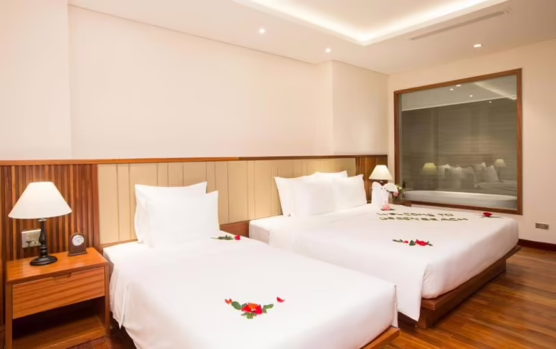 STAY 7 INTERNATIONAL HOTEL