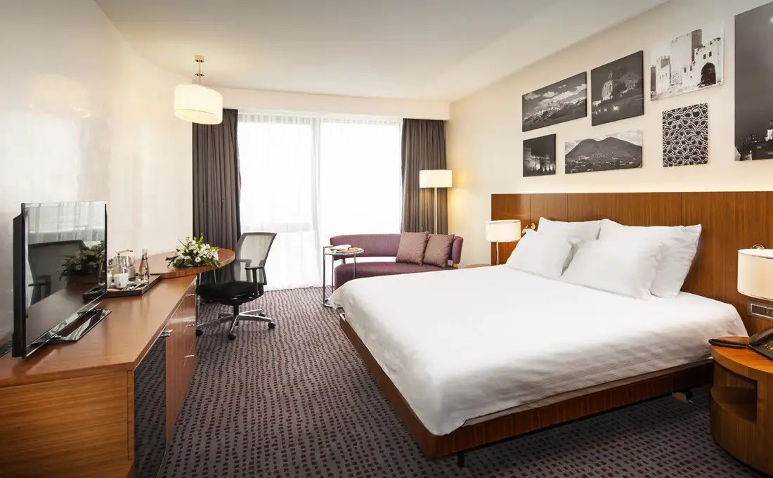 OMMER HOTEL