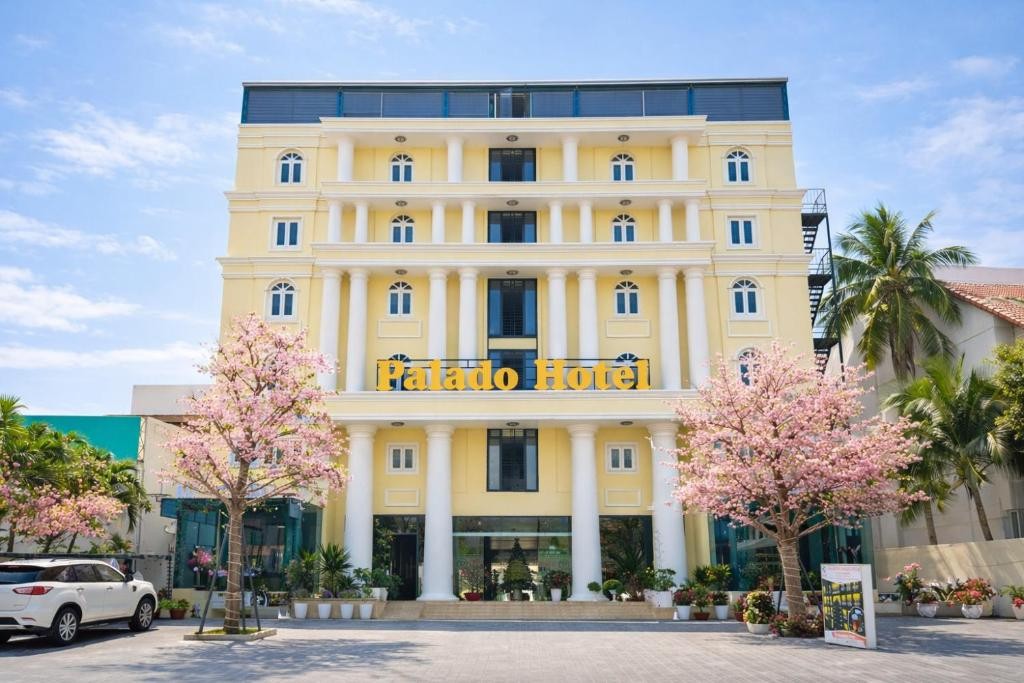 PALADO HOTEL MUINE