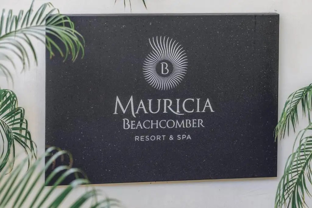 MAURICIA BEACHCOMBER RESORT & SPA