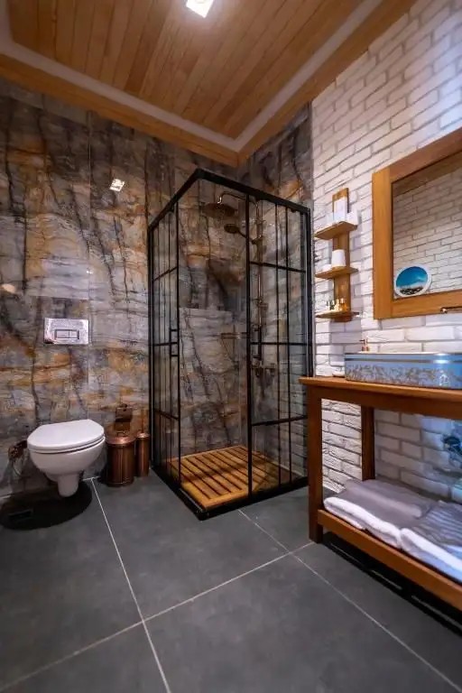 BORSA ROOMS & VILLAS