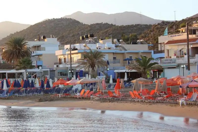 4S BEACH APARTMENTS