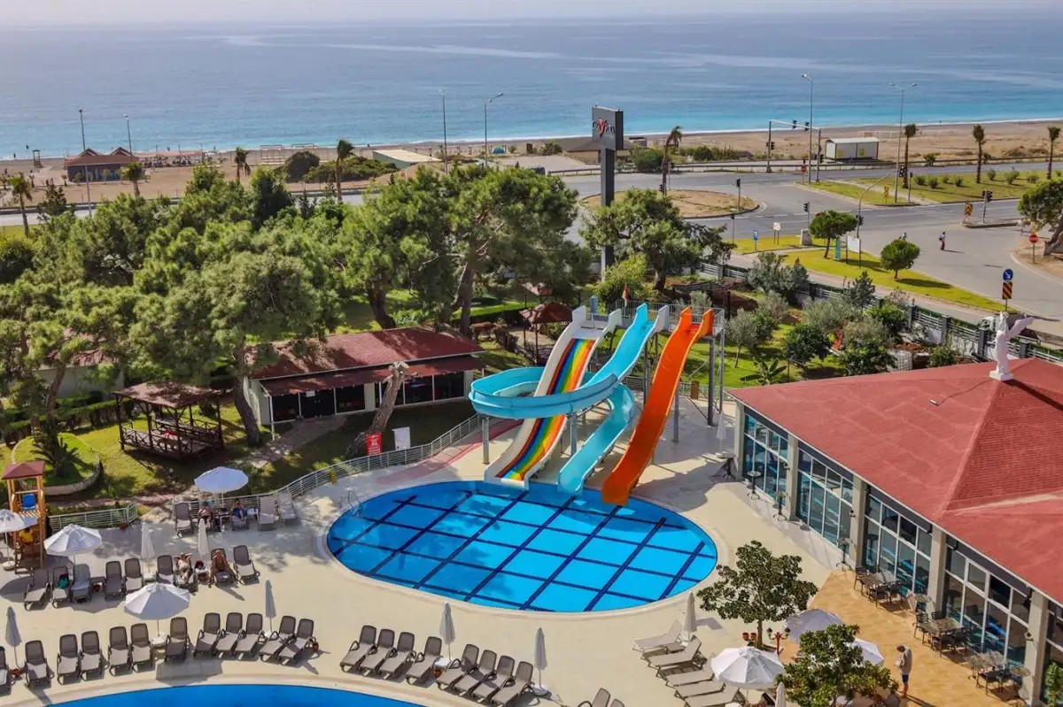 CASA FORA BEACH RESORT BY MIRAMOR