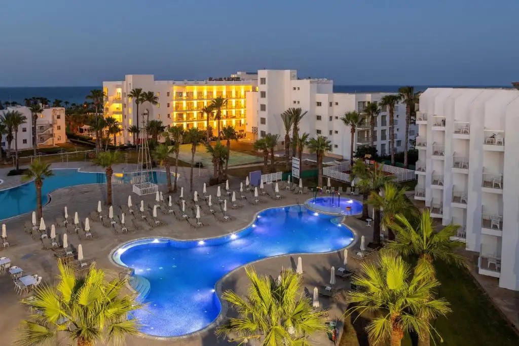 PAPANTONIA HOTEL APARTMENTS