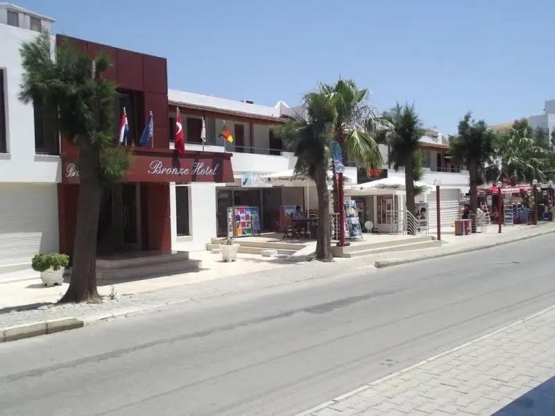 BRONZE HOTEL