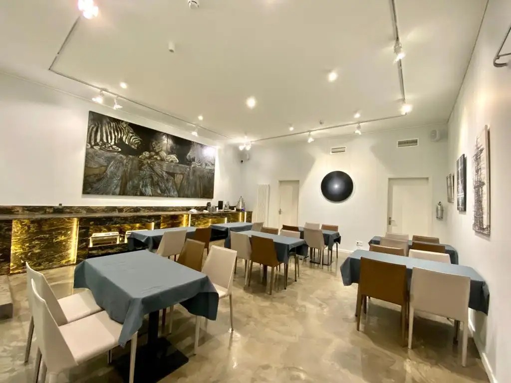 ARTBOX HOTEL