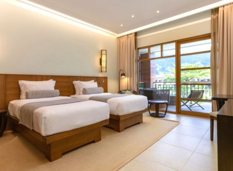 deluxe grand pool view