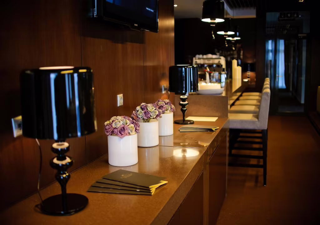 VOYAGE HOTEL