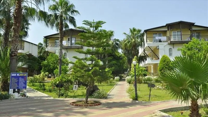 CLUB SERENA BEACH HOTEL