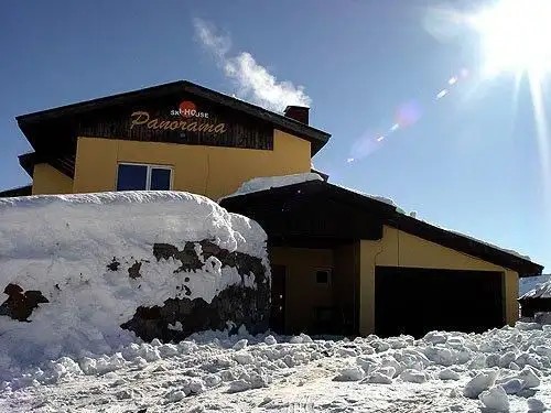 SKI HOUSE PANORAMA