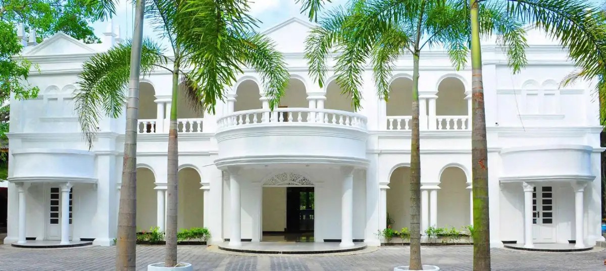 BOUGAIN VILLA GUEST