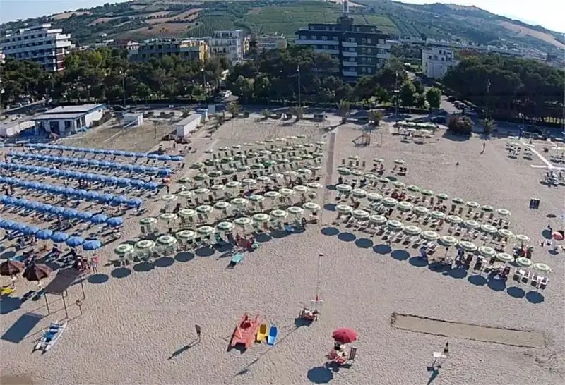 SMERALDO HOTEL GIULIANOVA