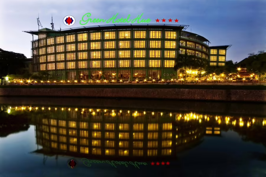 GREEN HUE