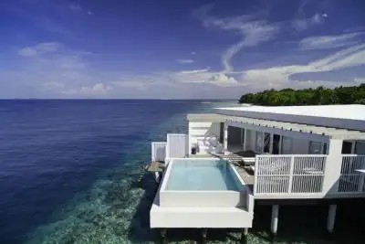 AMILLA MALDIVES RESORT & RESIDENCES (EX. AMILLA FUSHI)