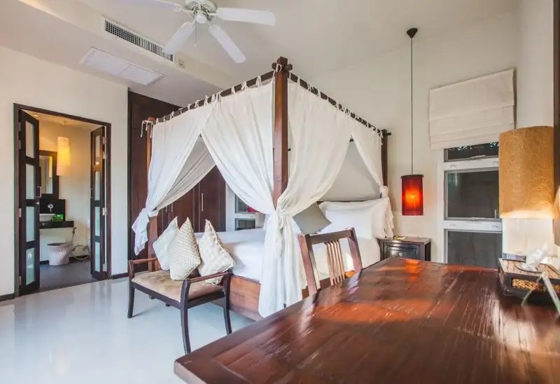 TWO VILLAS HOLIDAY - ORIENTAL STYLE LAYAN BEACH