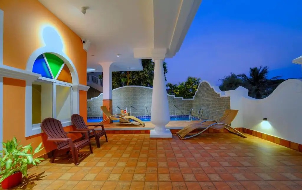 FOXOSO VEGA BOUTIQUE